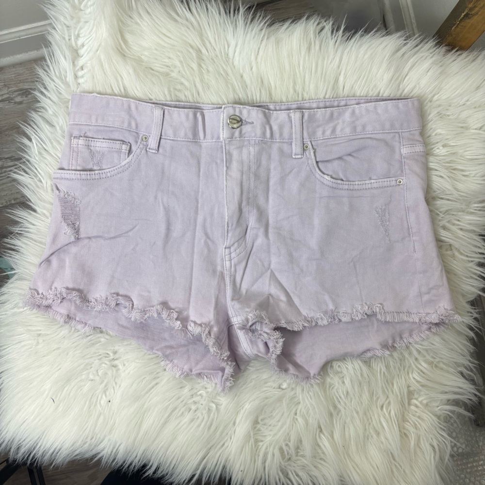 H&M Lavender Frayed Hem Women Shorts Size 8